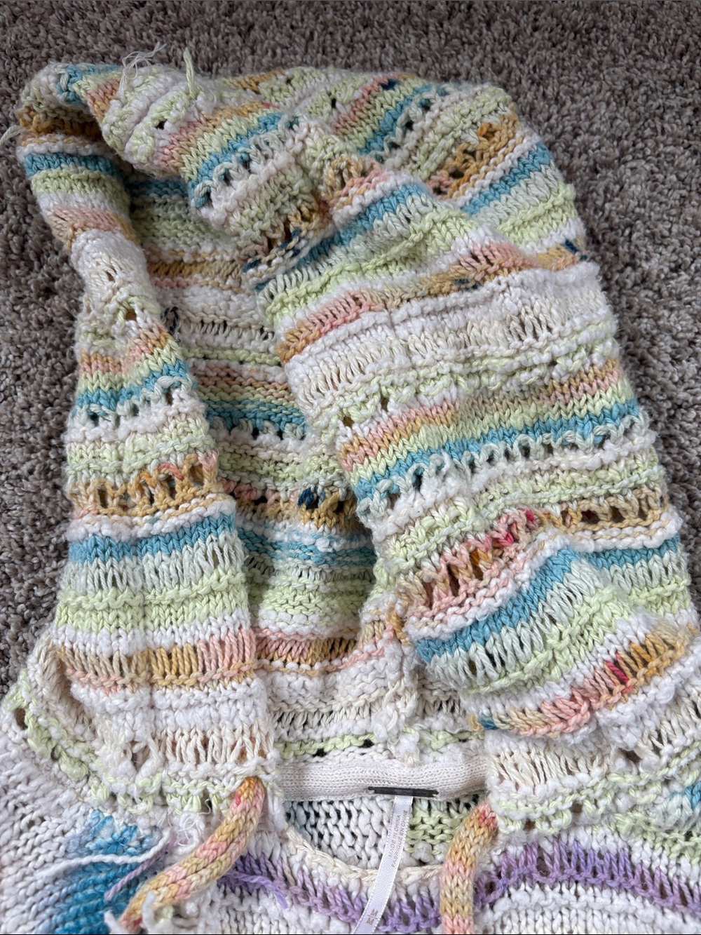 🤩 rare! 🤩 free People Crochet-Style Pastel Hooded Sweater with Peace Motif - Picture 9 of 15